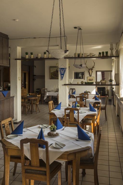 Hotel Restaurant Haesfeld Überherrn Extérieur photo