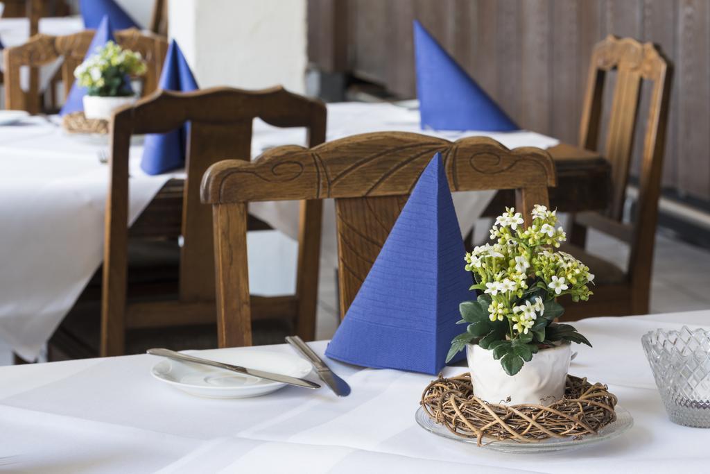 Hotel Restaurant Haesfeld Überherrn Extérieur photo